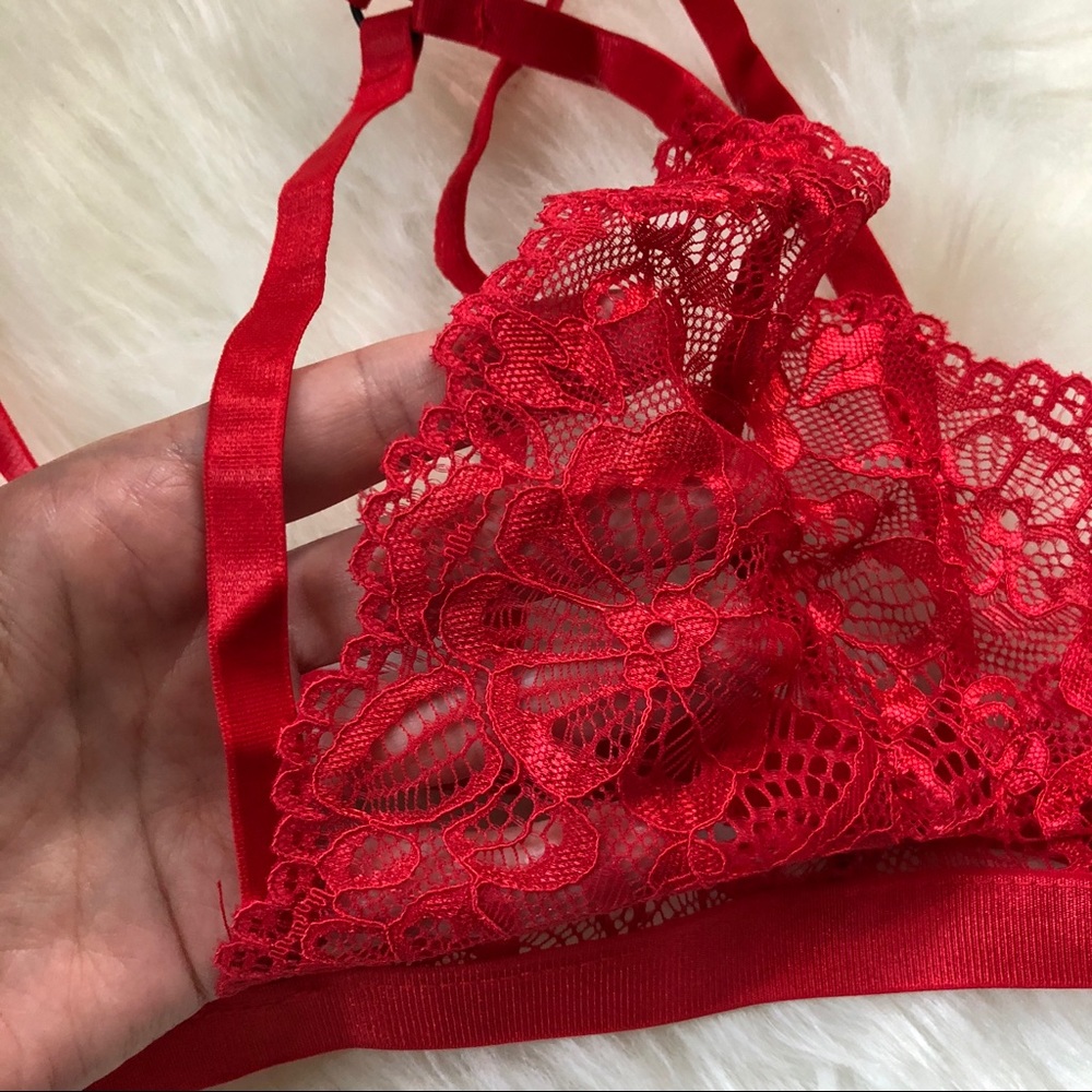 NWT❤️Strappy Sexy Lace Stretch Crimson Bralette L - Picture 4 of 5